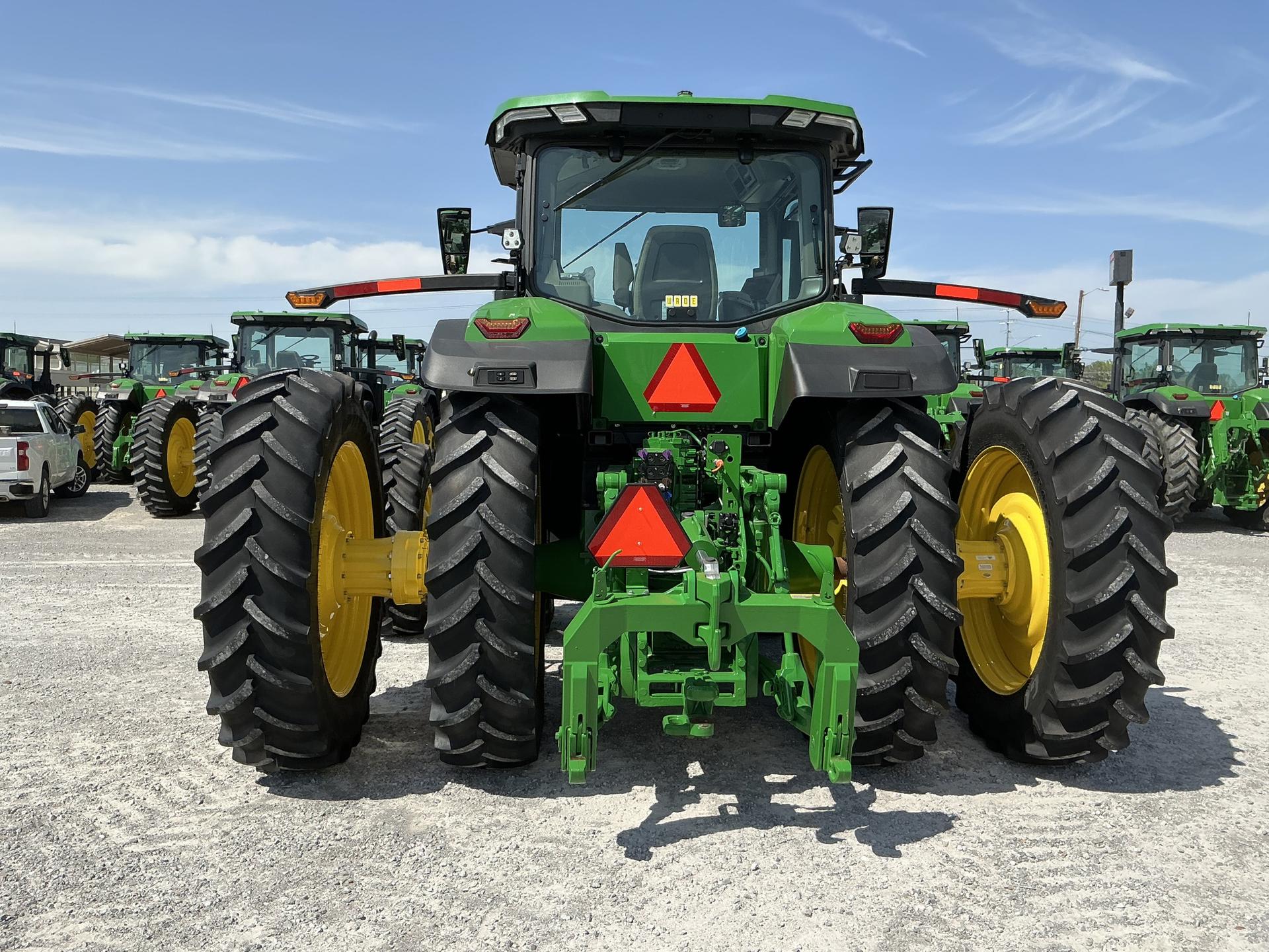 2023 John Deere 8R 310 Image