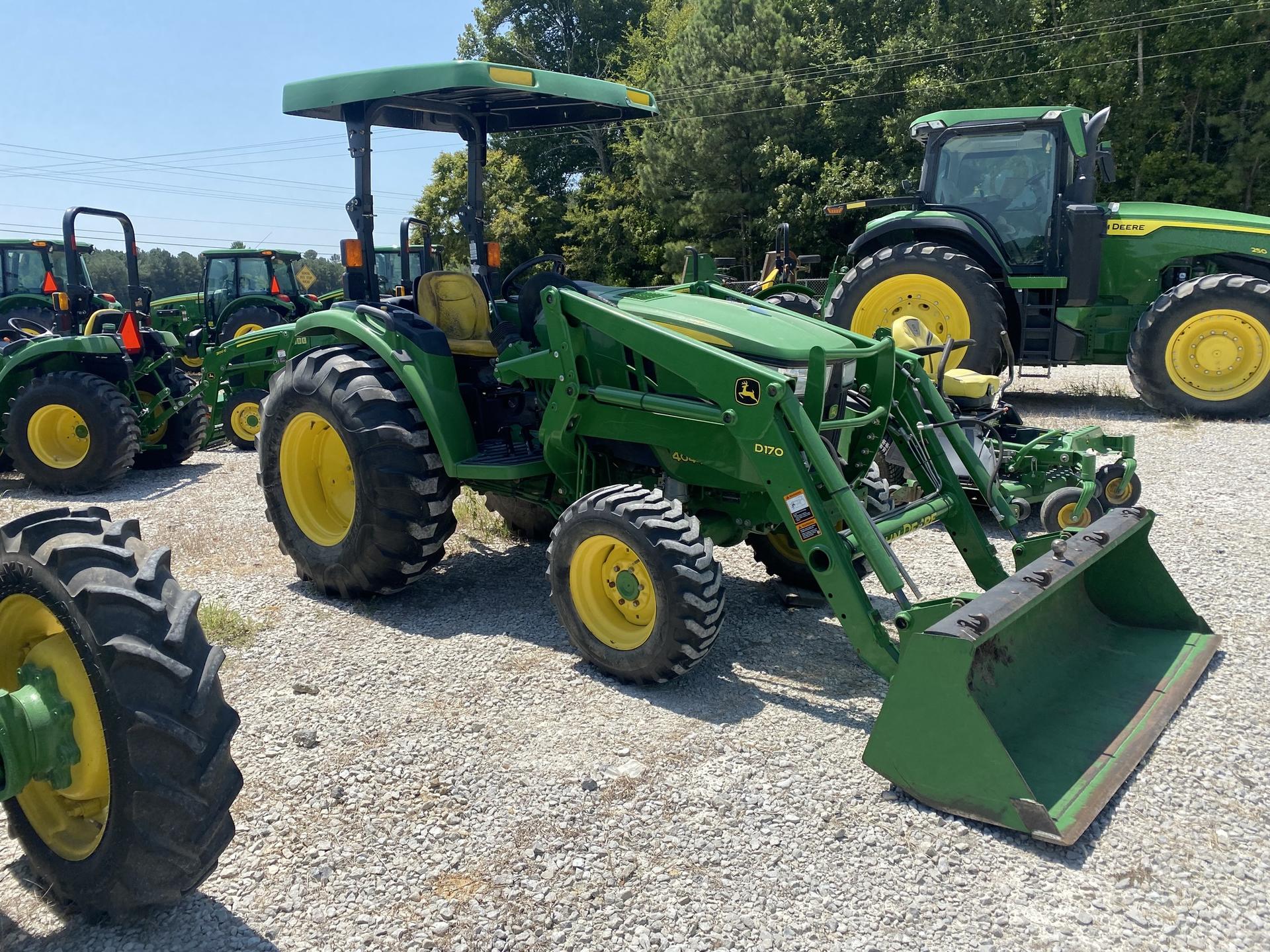 2015 John Deere 4044M Image
