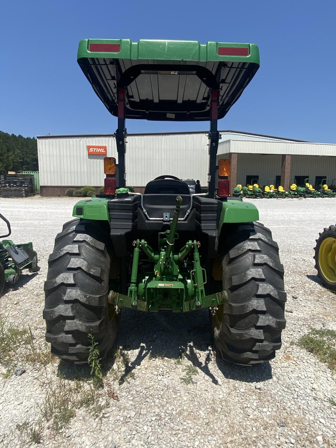 2015 John Deere 4044M Image