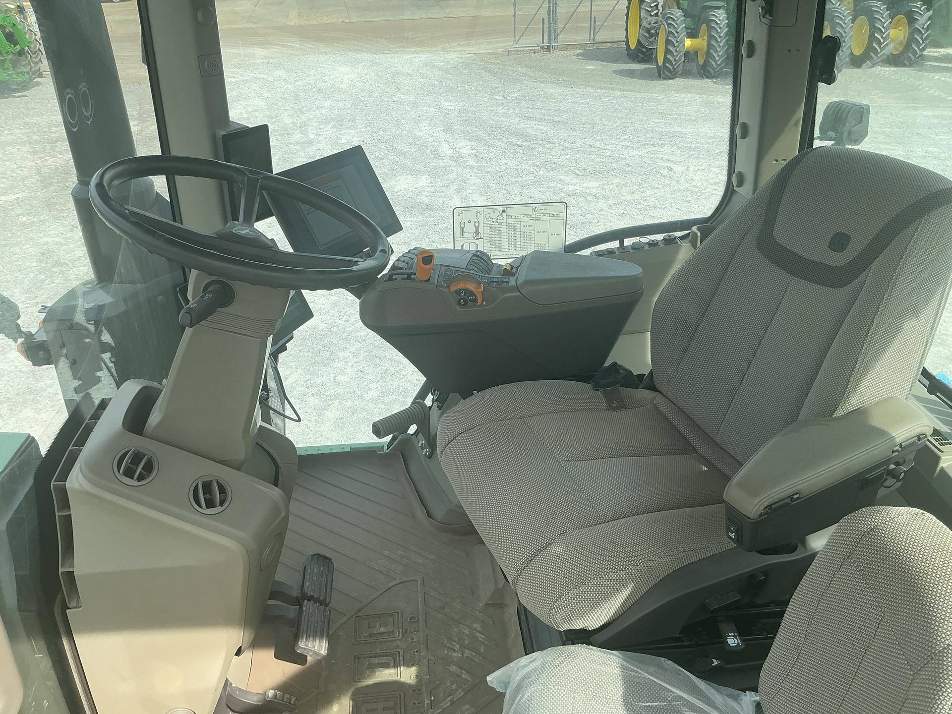 2024 John Deere 8RX 340 Image