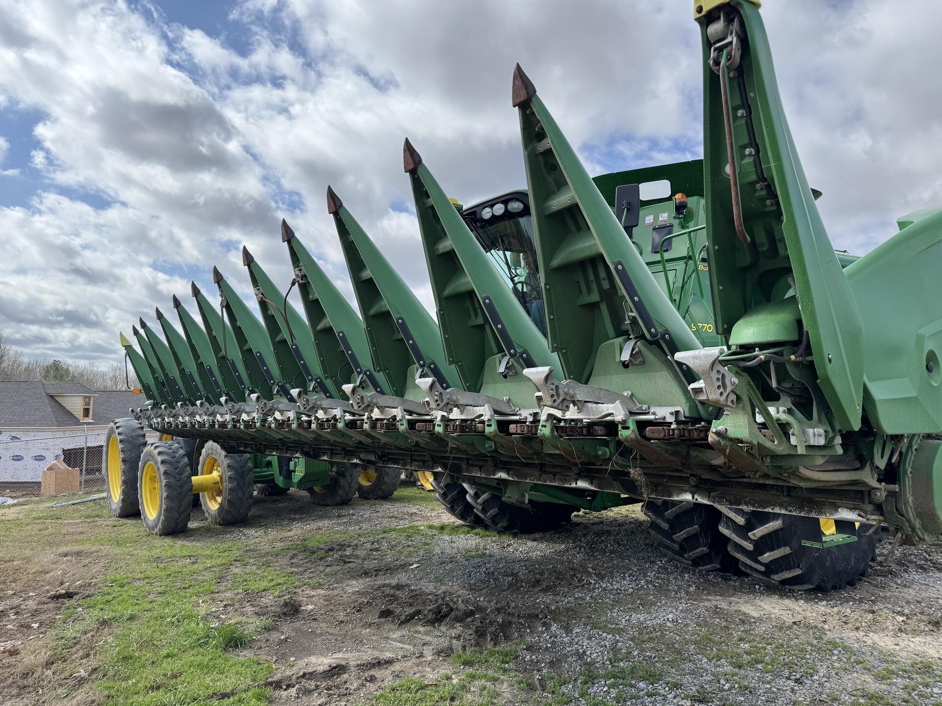 2023 John Deere C12R Image