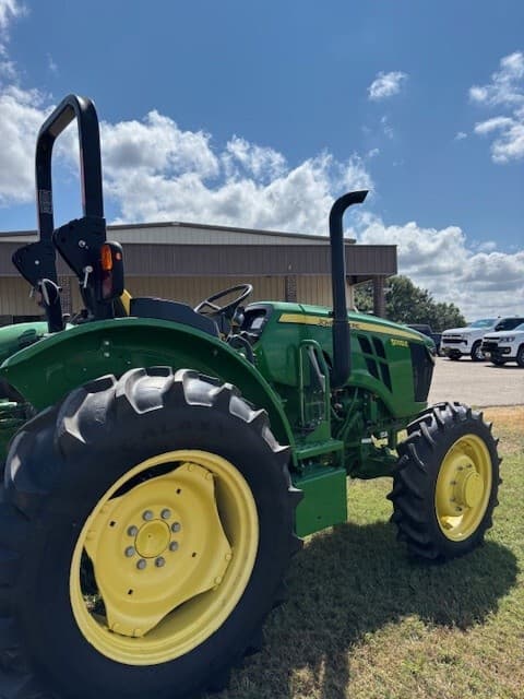 2022 John Deere 5055E Image
