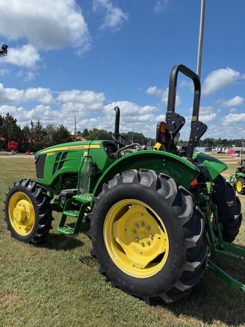 2022 John Deere 5055E Image
