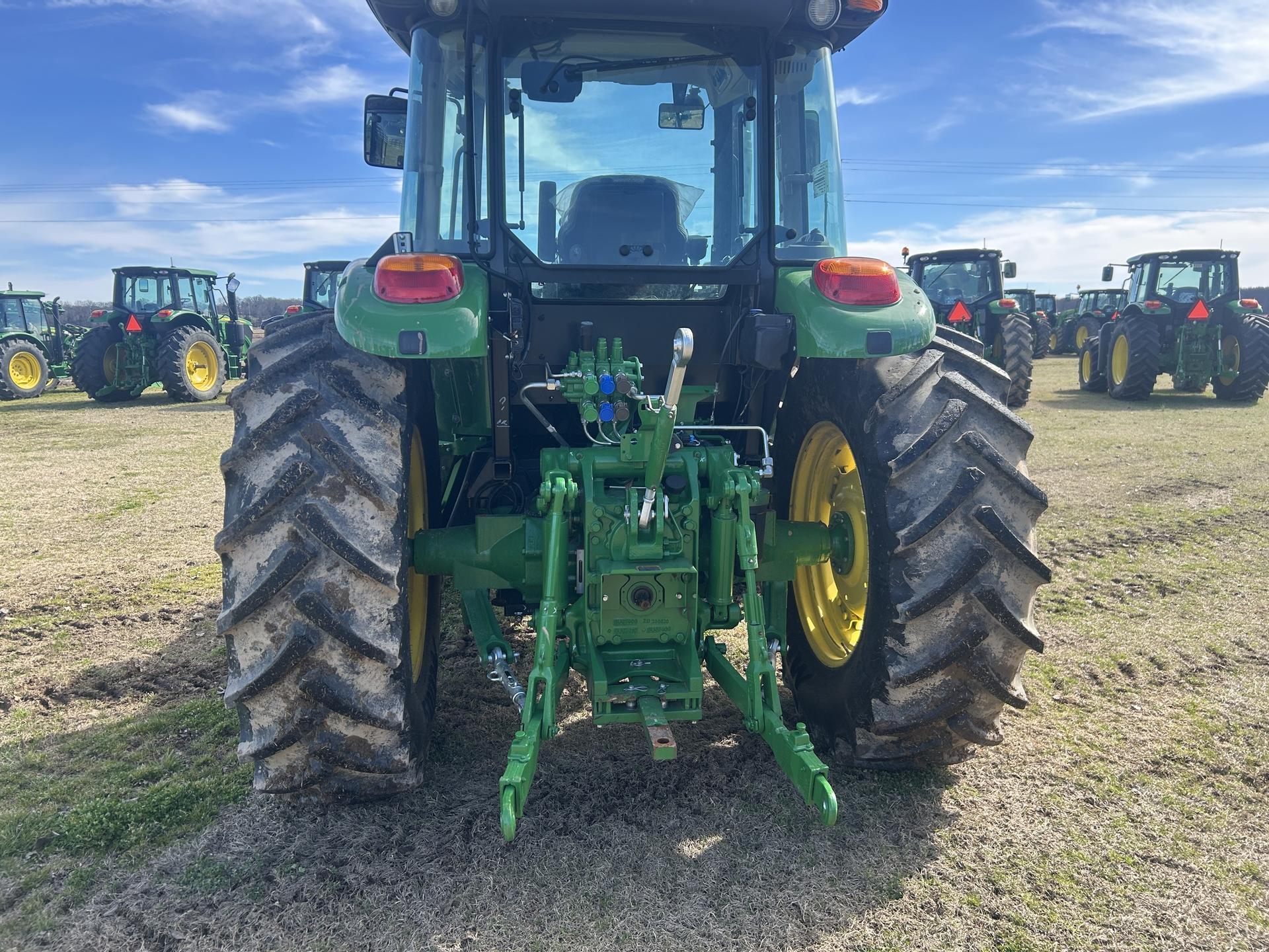 2023 John Deere 6120E Image