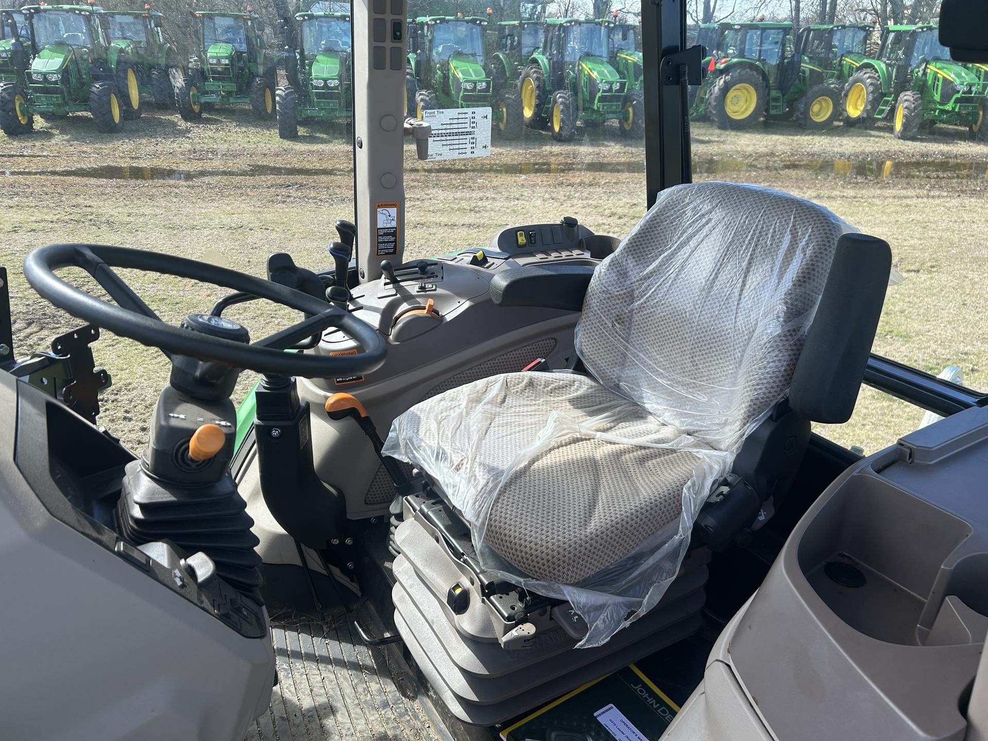 2023 John Deere 6120E Image