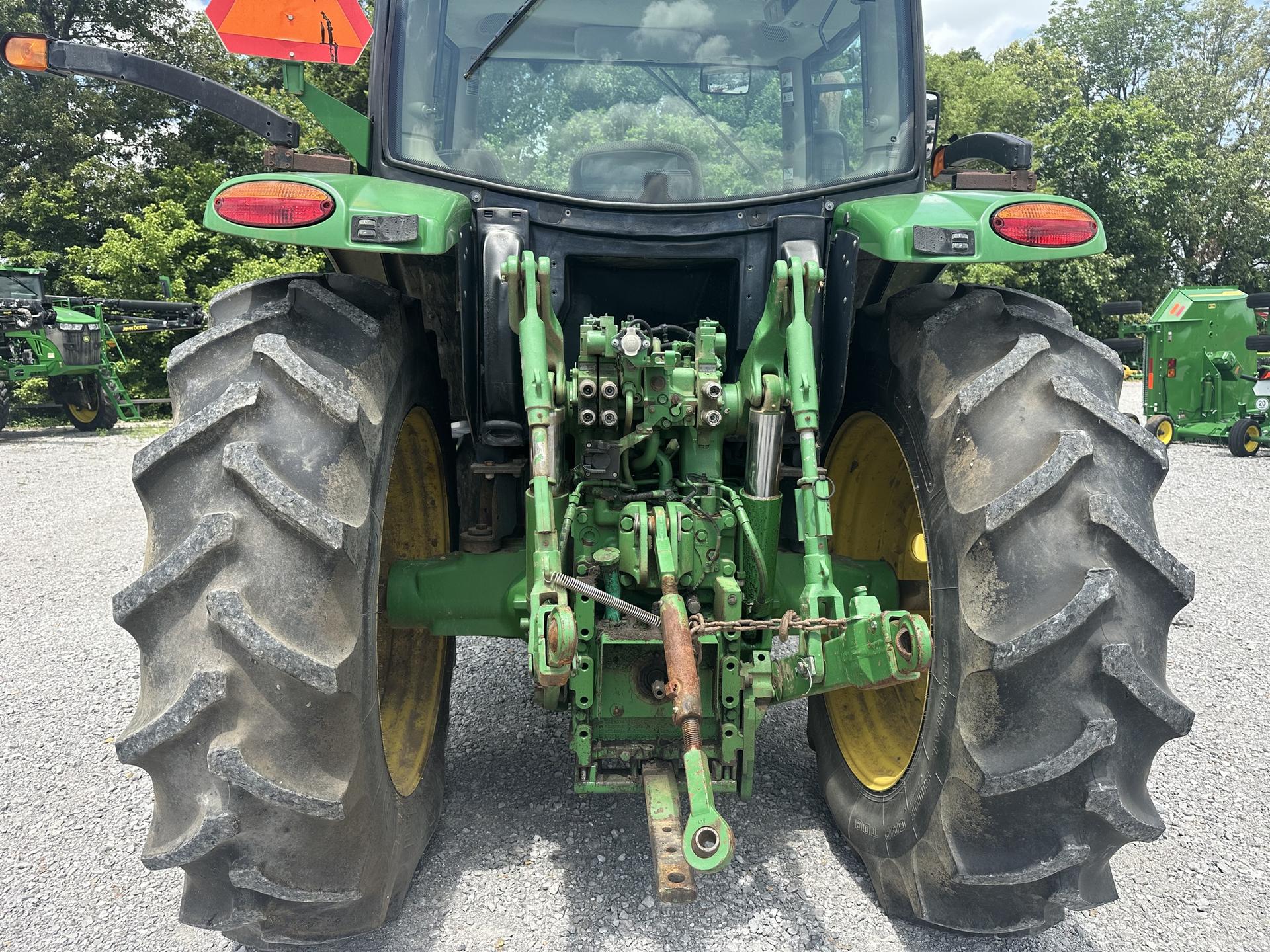 2013 John Deere 6150R Image