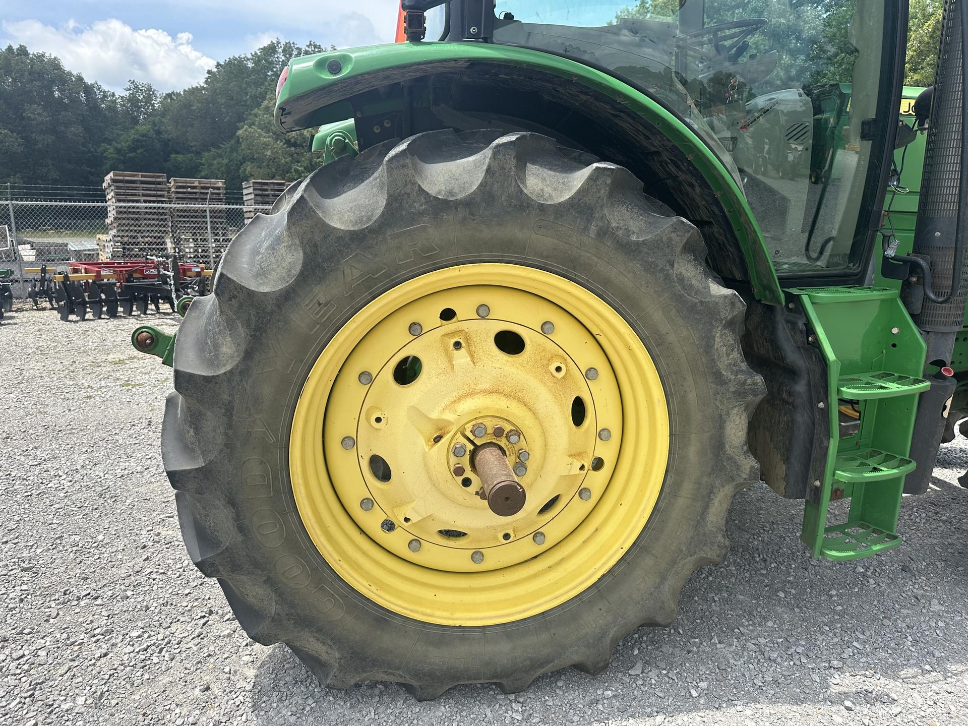 2013 John Deere 6150R Image