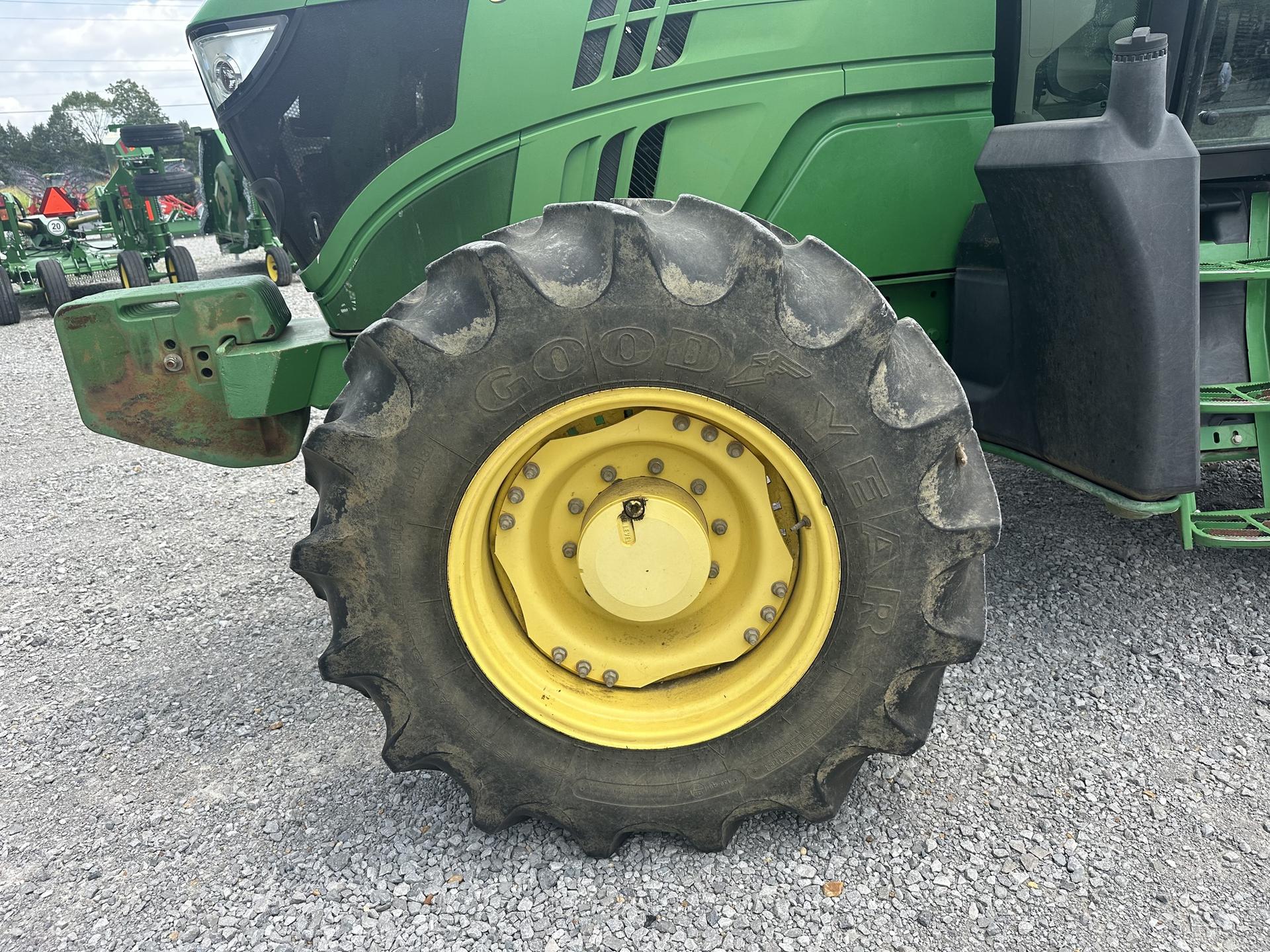 2013 John Deere 6150R Image