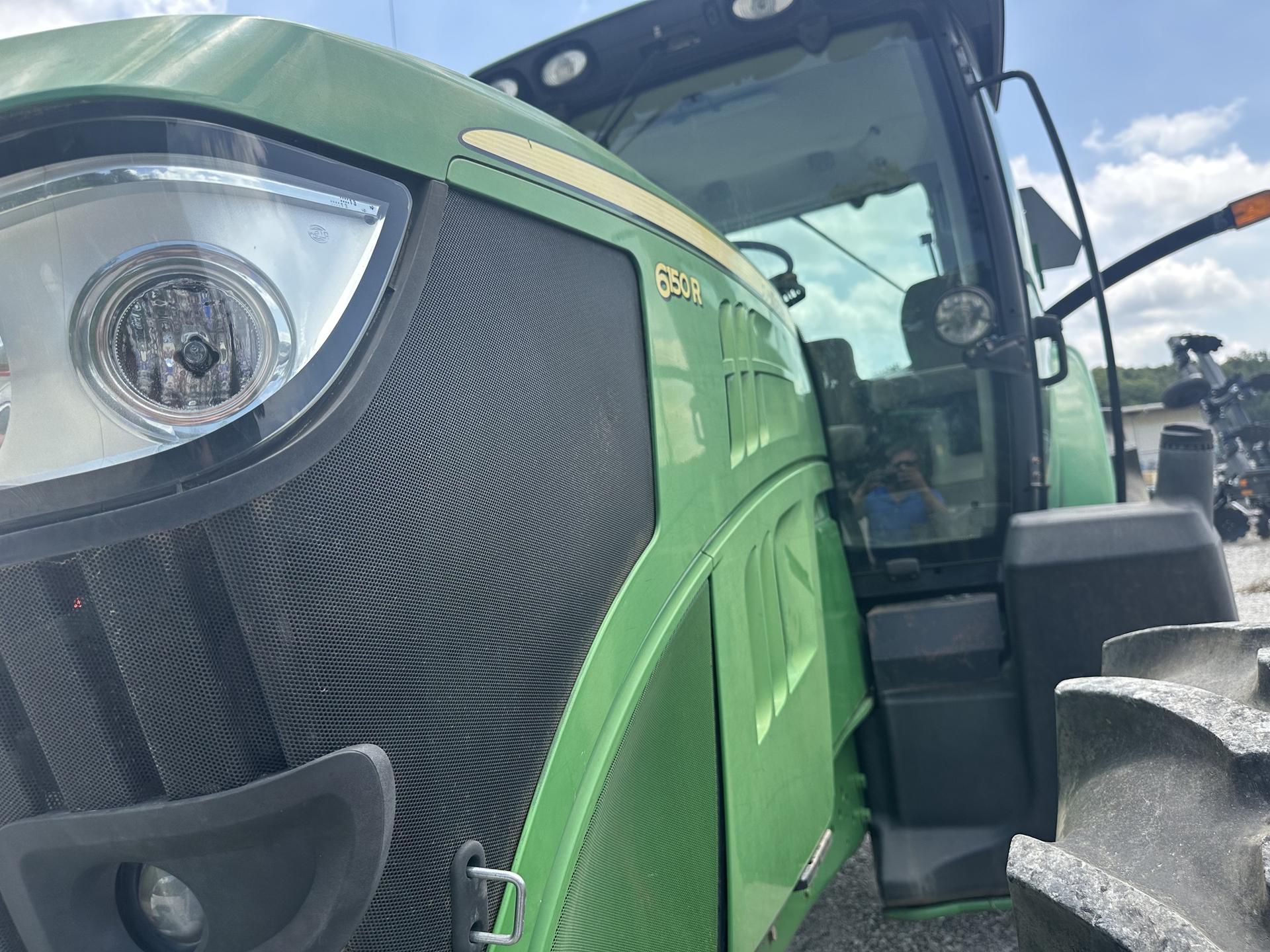 2013 John Deere 6150R Image