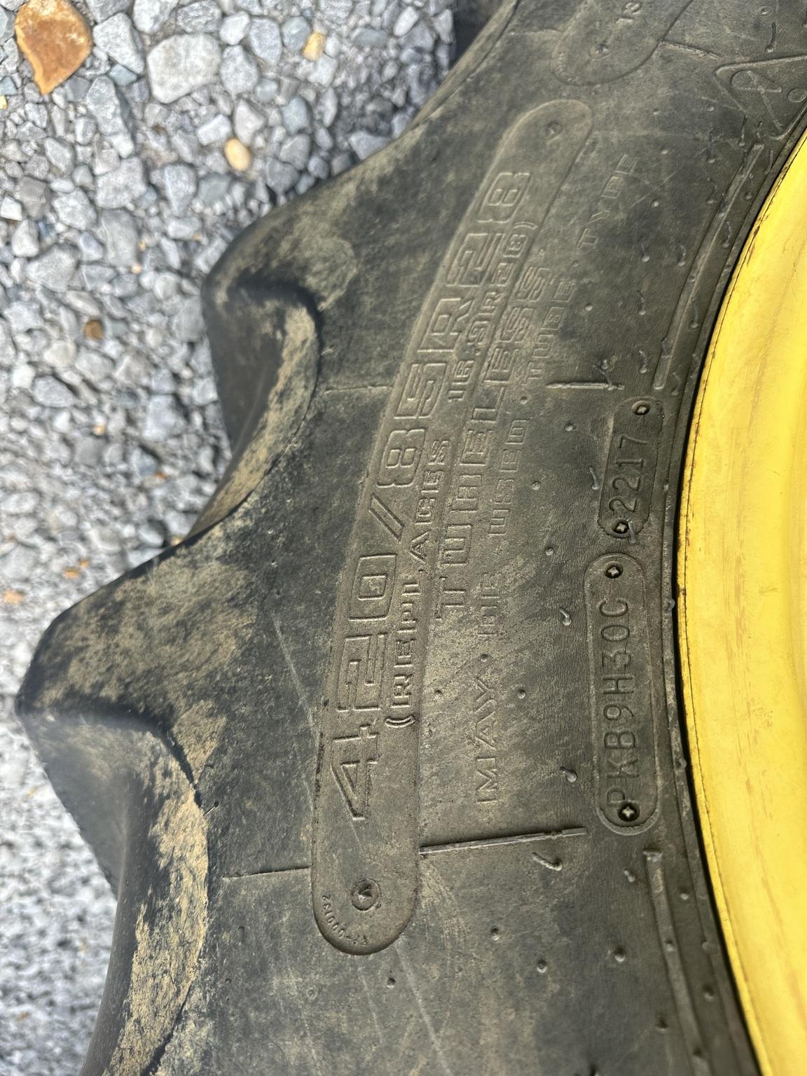 2013 John Deere 6150R Image