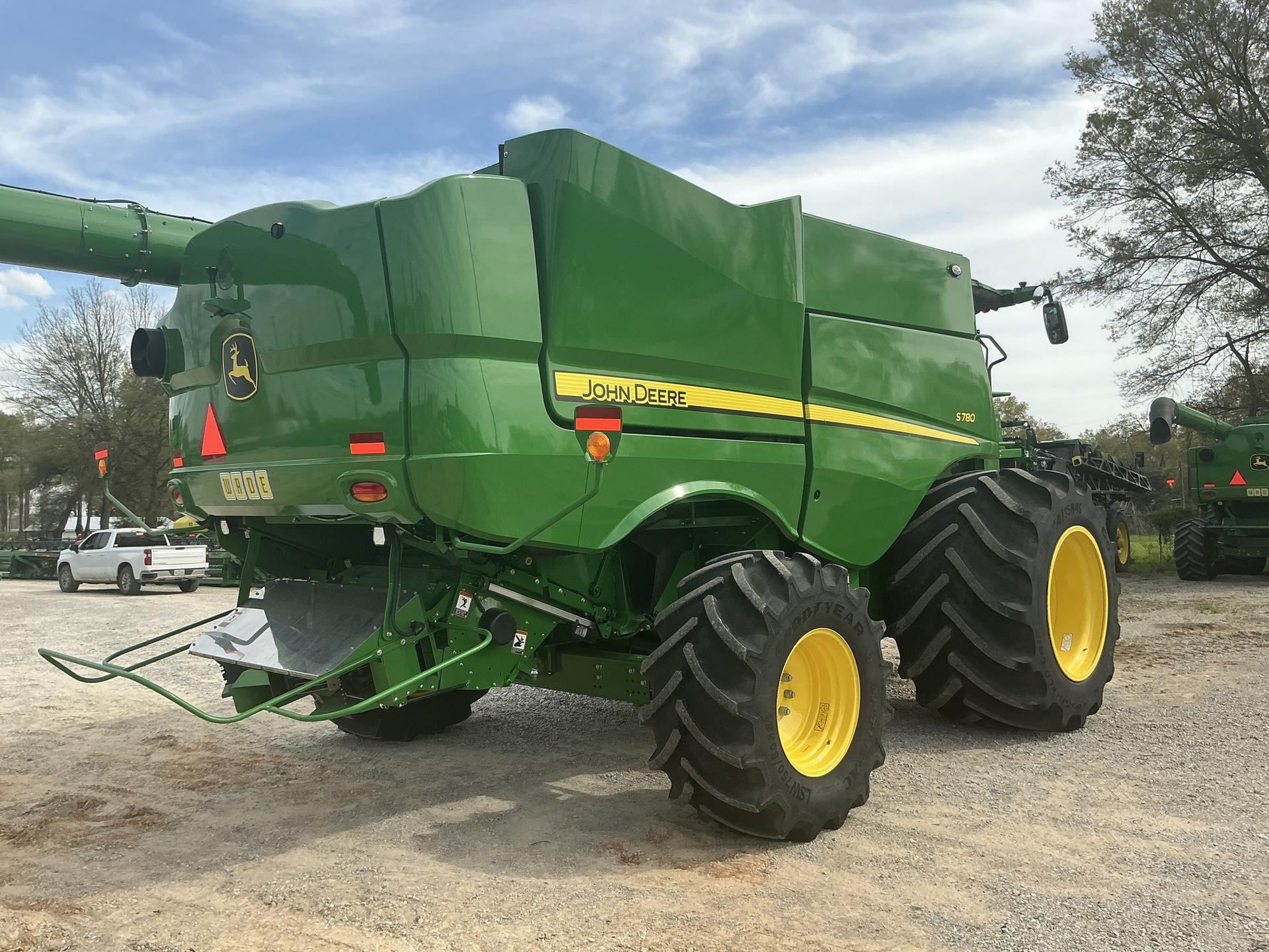 2024 John Deere S780 Image