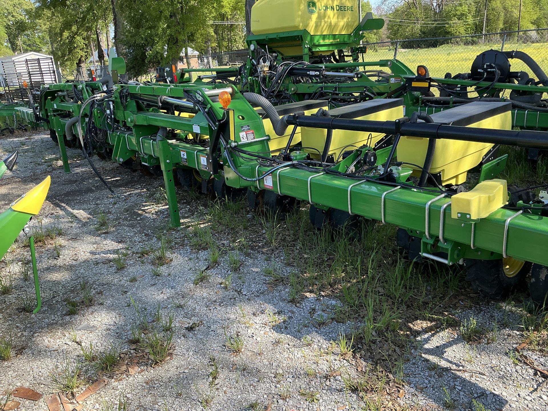 2024 John Deere 1725 Image