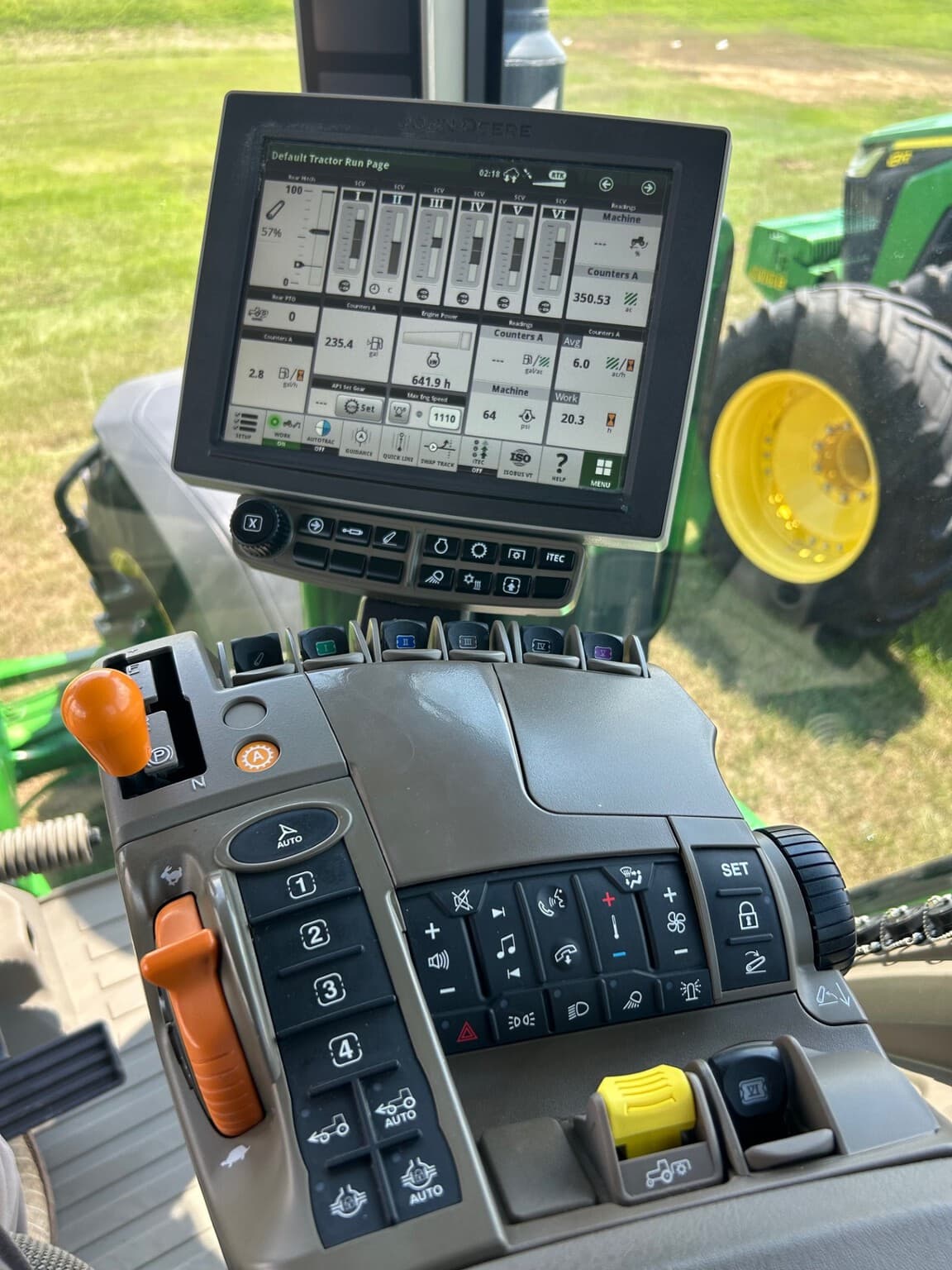 2023 John Deere 8R 250 Image