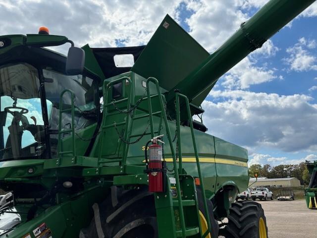 2020 John Deere S780 Image