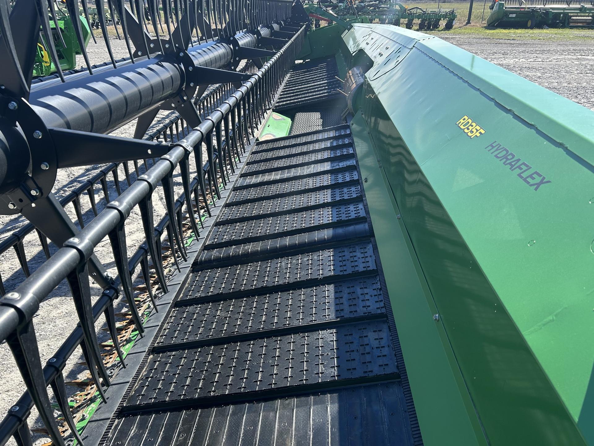 2024 John Deere RD35F Image