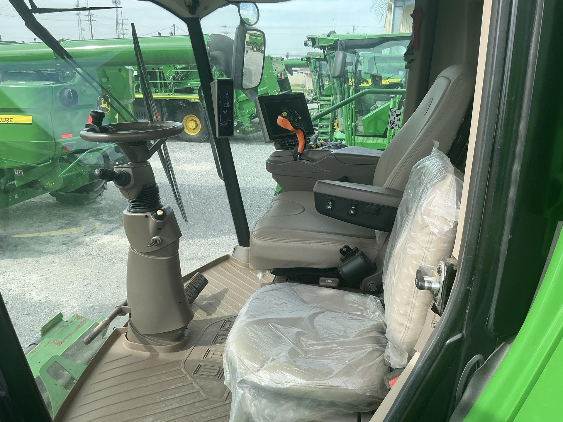 2022 John Deere S780 Image