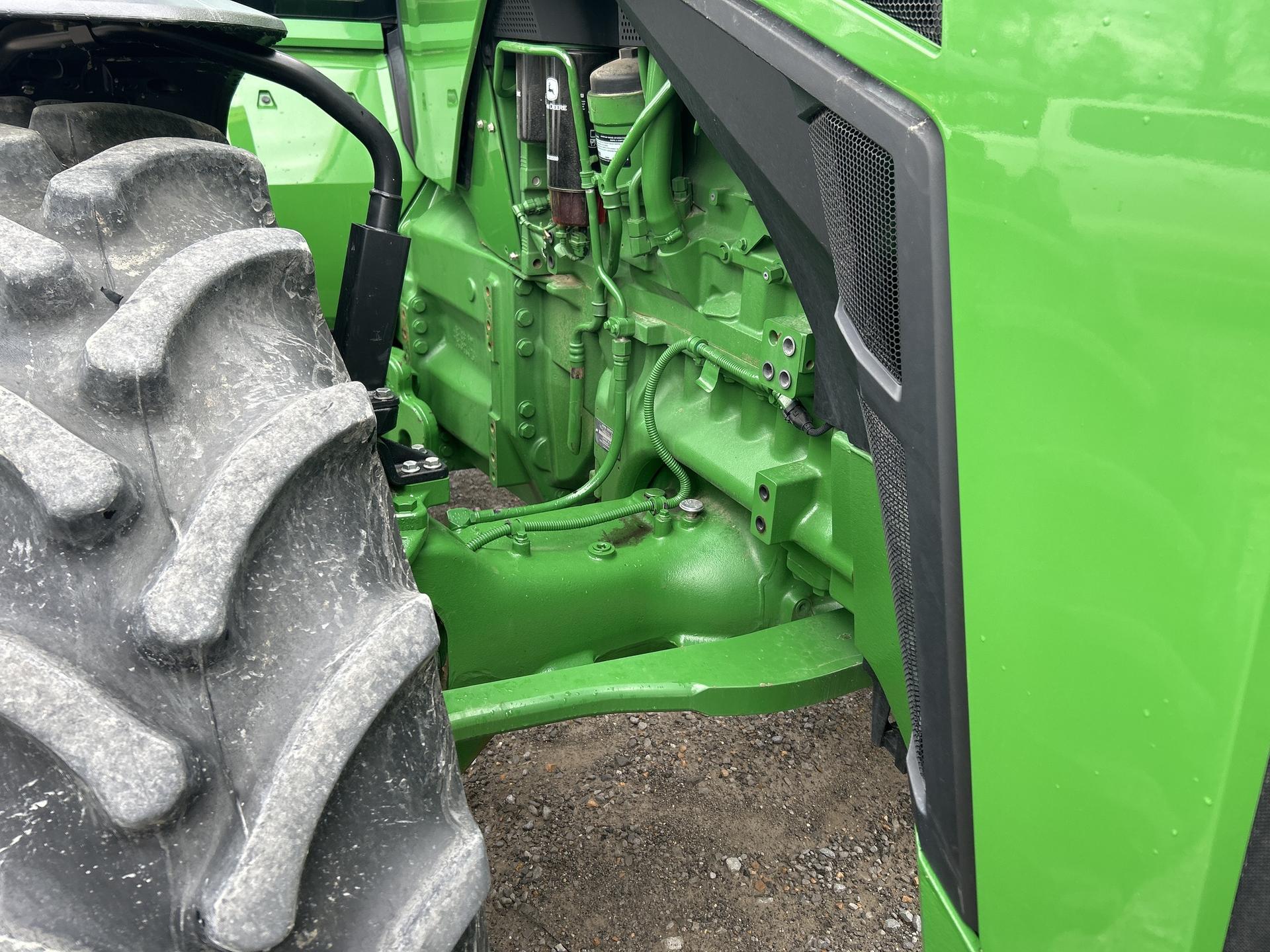 2023 John Deere 8R 280 Image