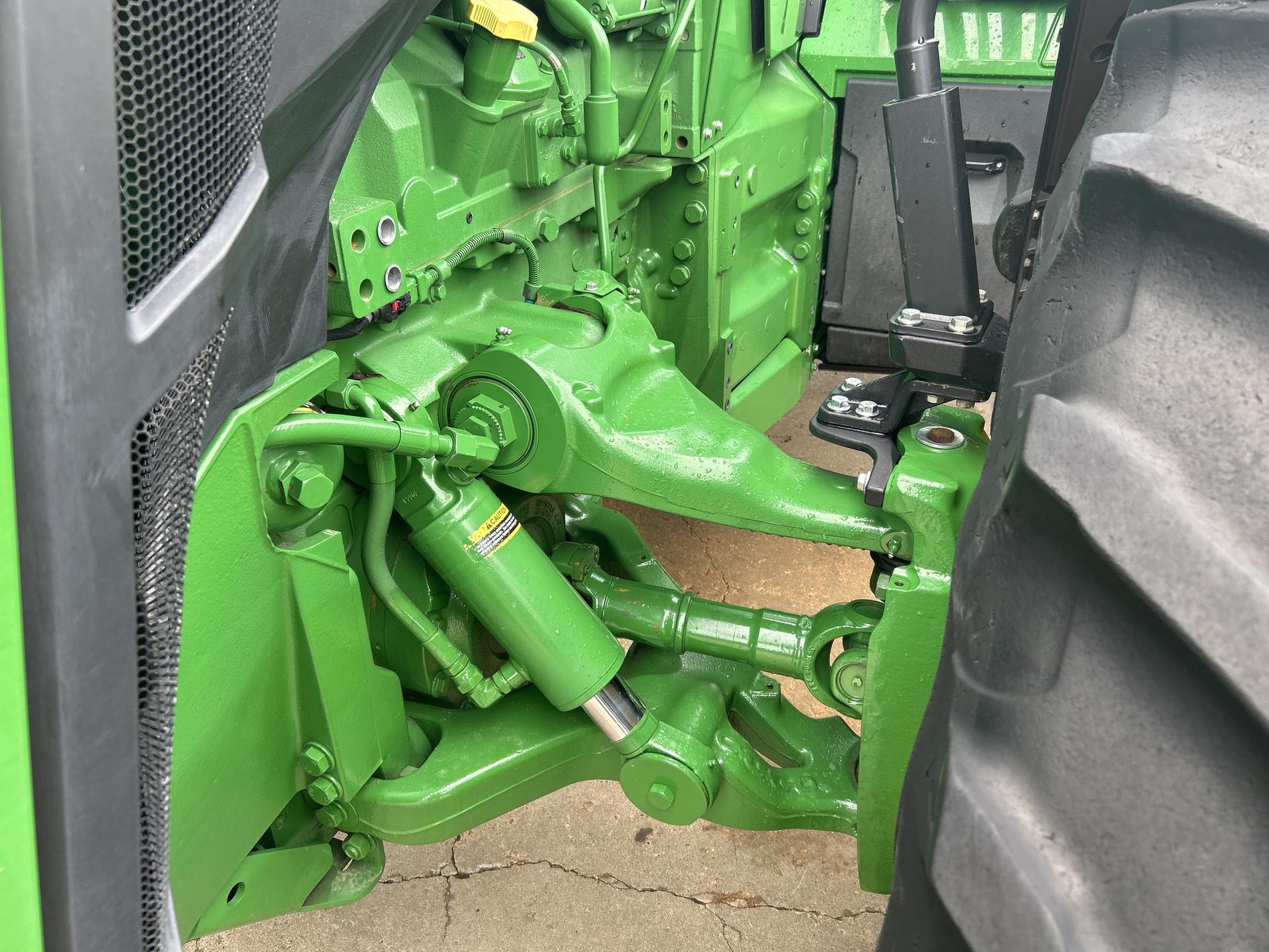 2023 John Deere 8R 310 Image