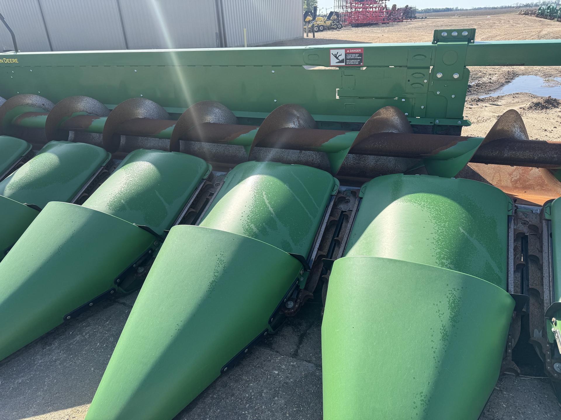 2023 John Deere C12R Image
