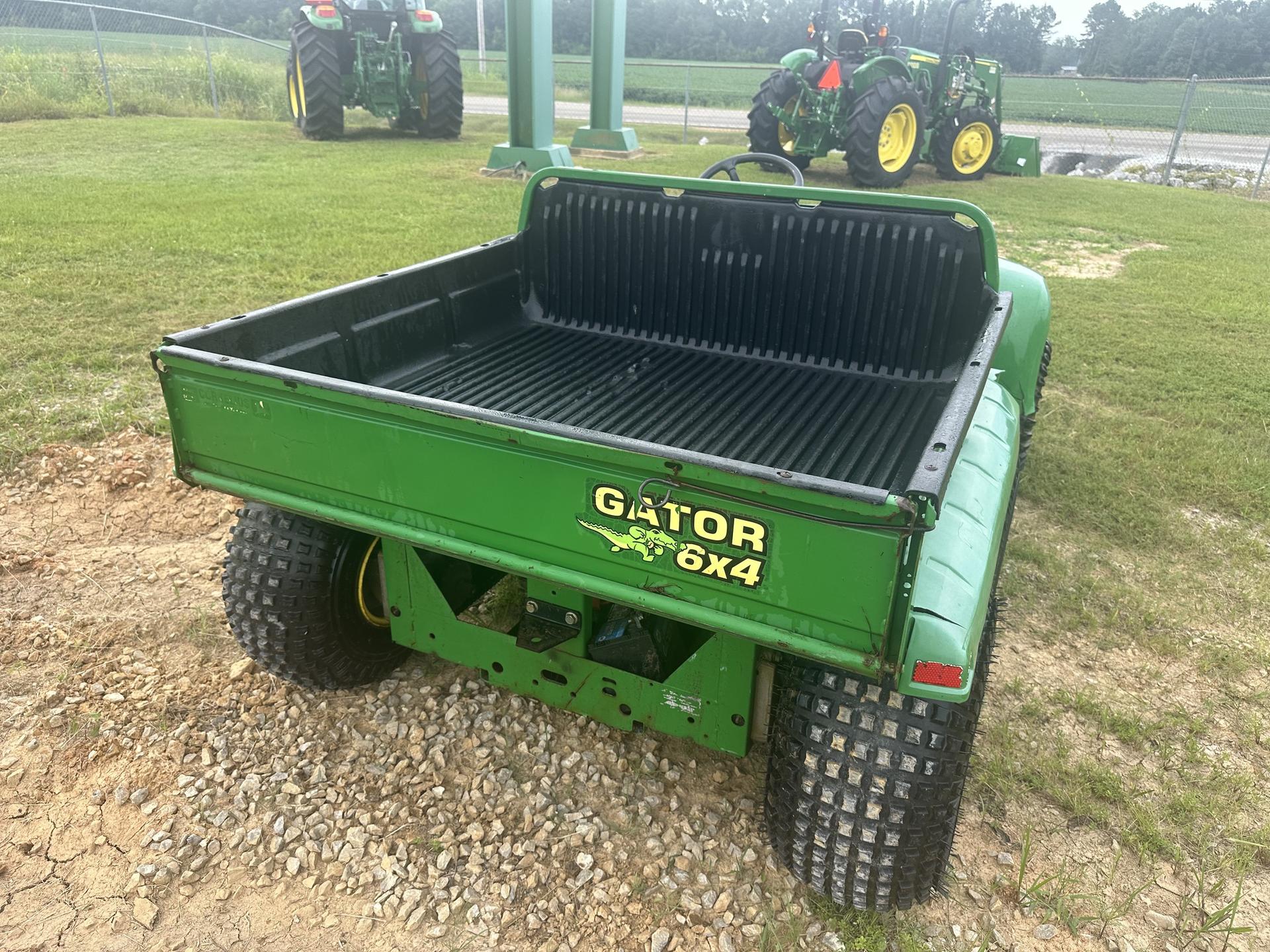 2009 John Deere 6X4 Image