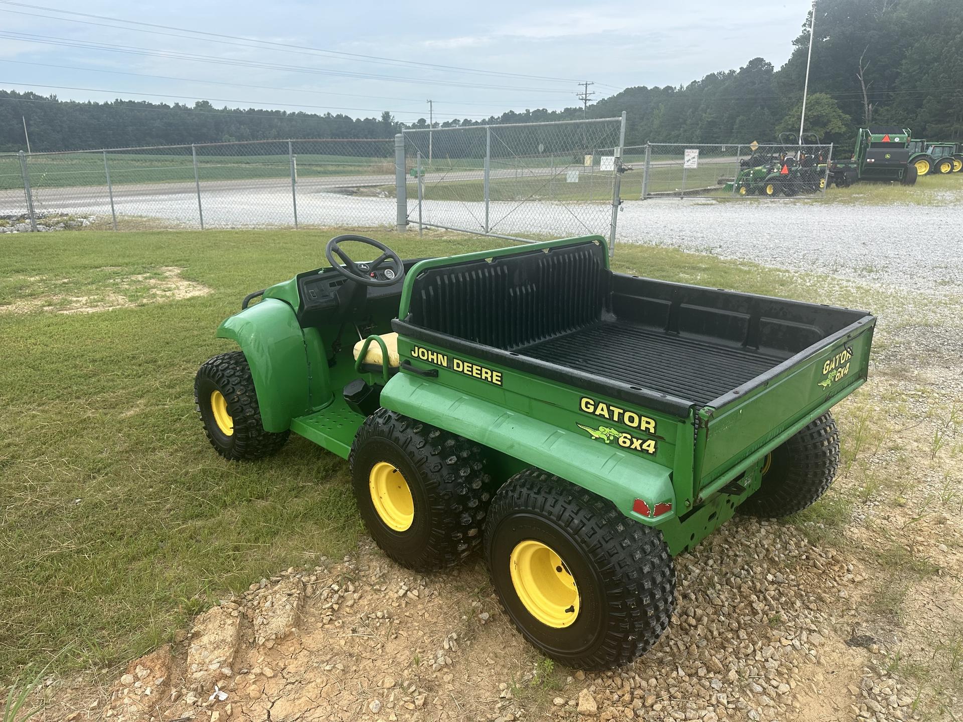 2009 John Deere 6X4 Image