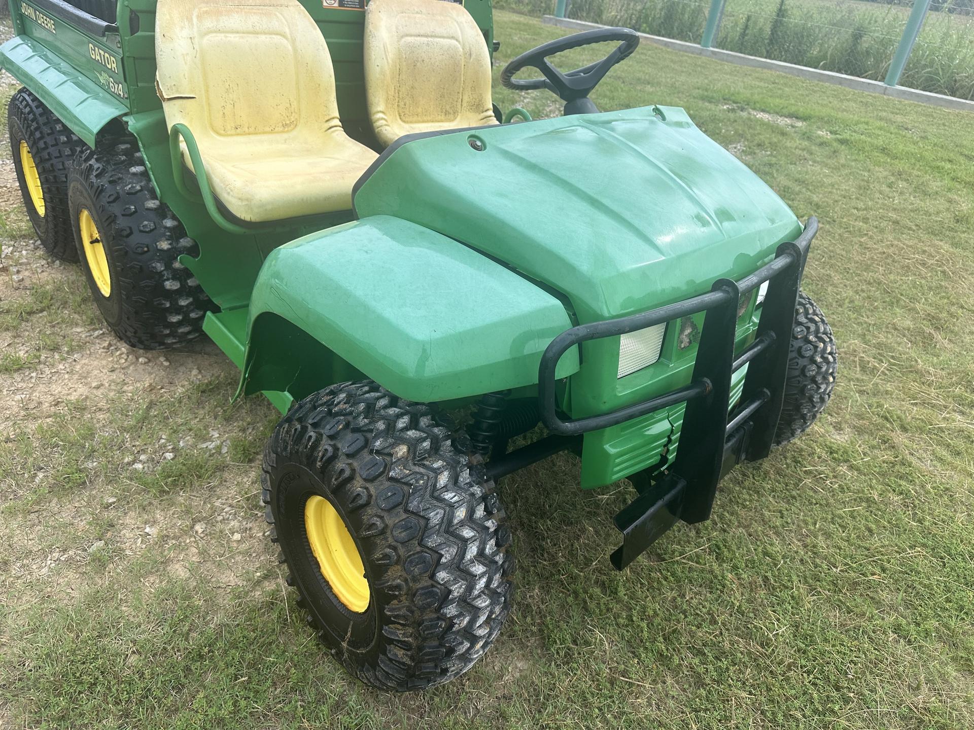 2009 John Deere 6X4 Image
