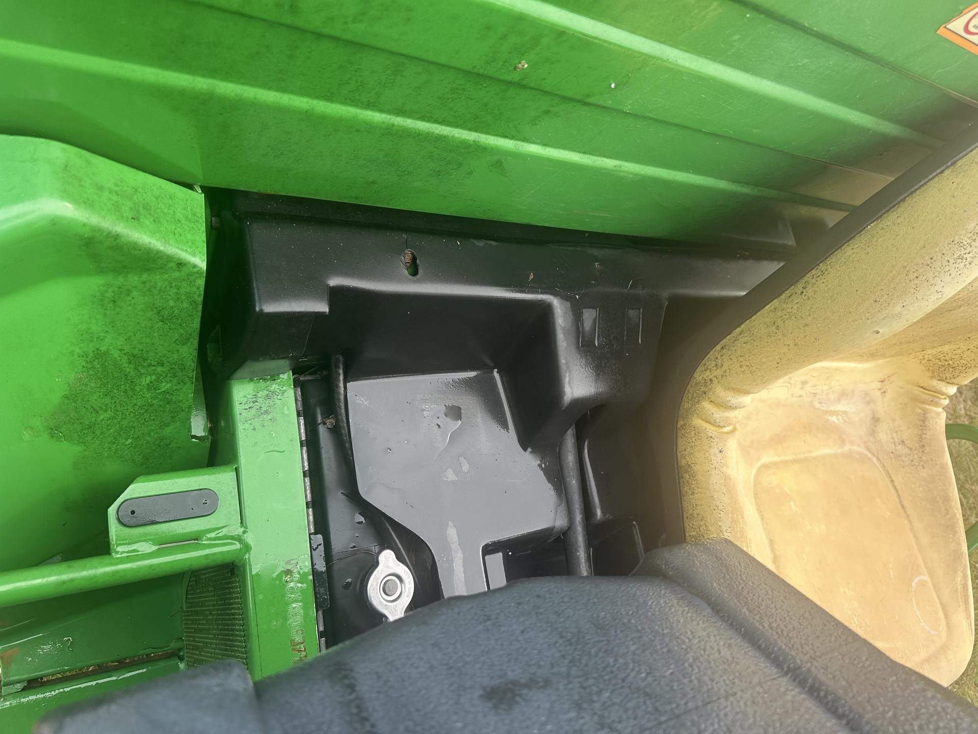2009 John Deere 6X4 Image