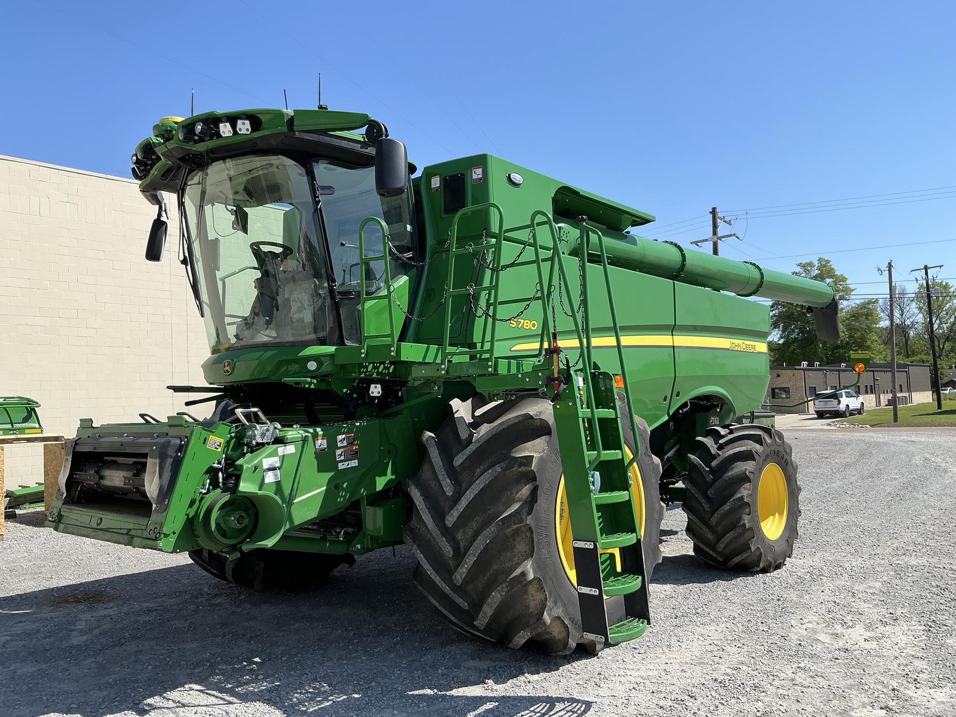 2024 John Deere S780 Image
