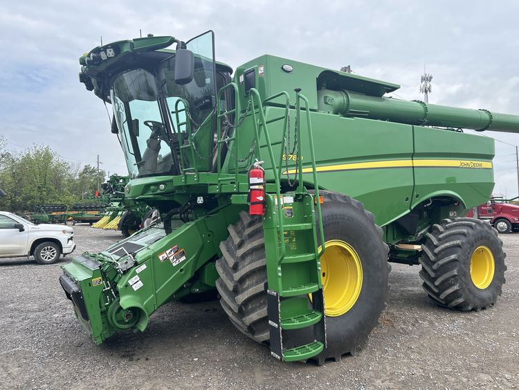 2024 John Deere S780 Image