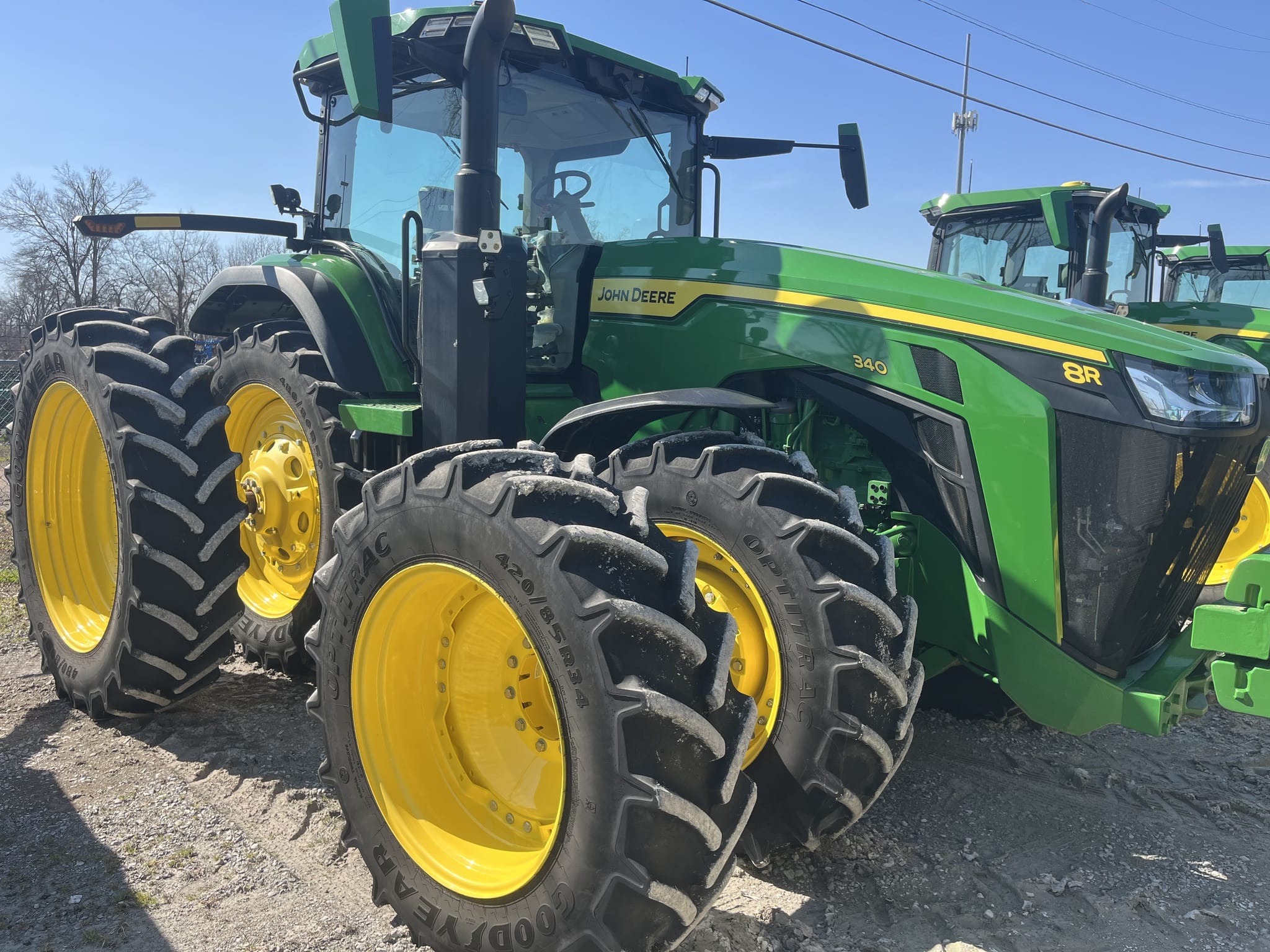 2025 John Deere 8R 340 Image