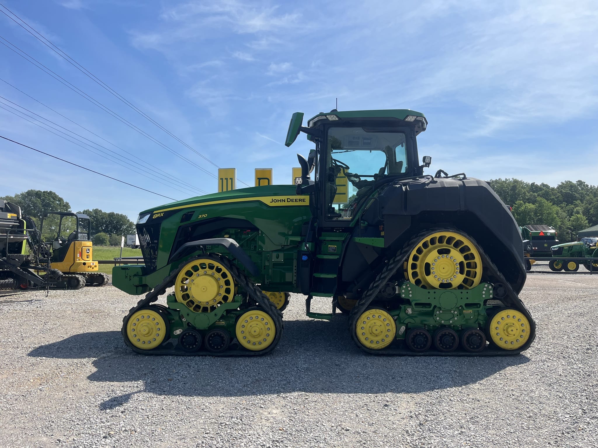 2022 John Deere 8RX 370 Image