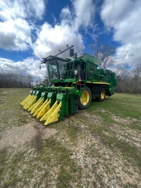 2019 John Deere CP690 Image