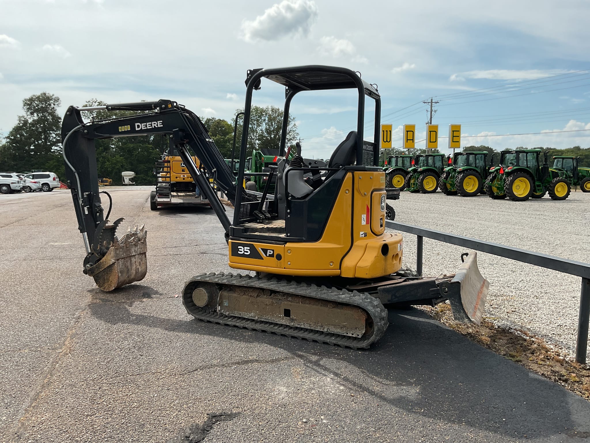2024 John Deere 35 P Image