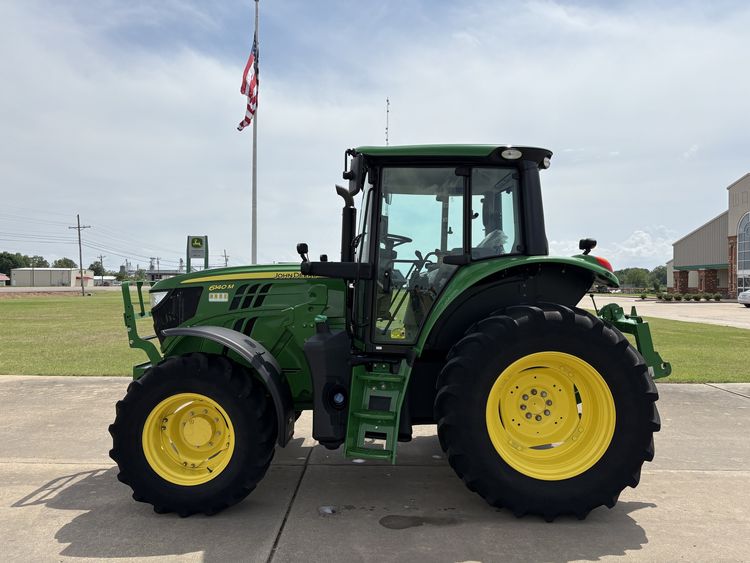 2021 John Deere 6140M Image