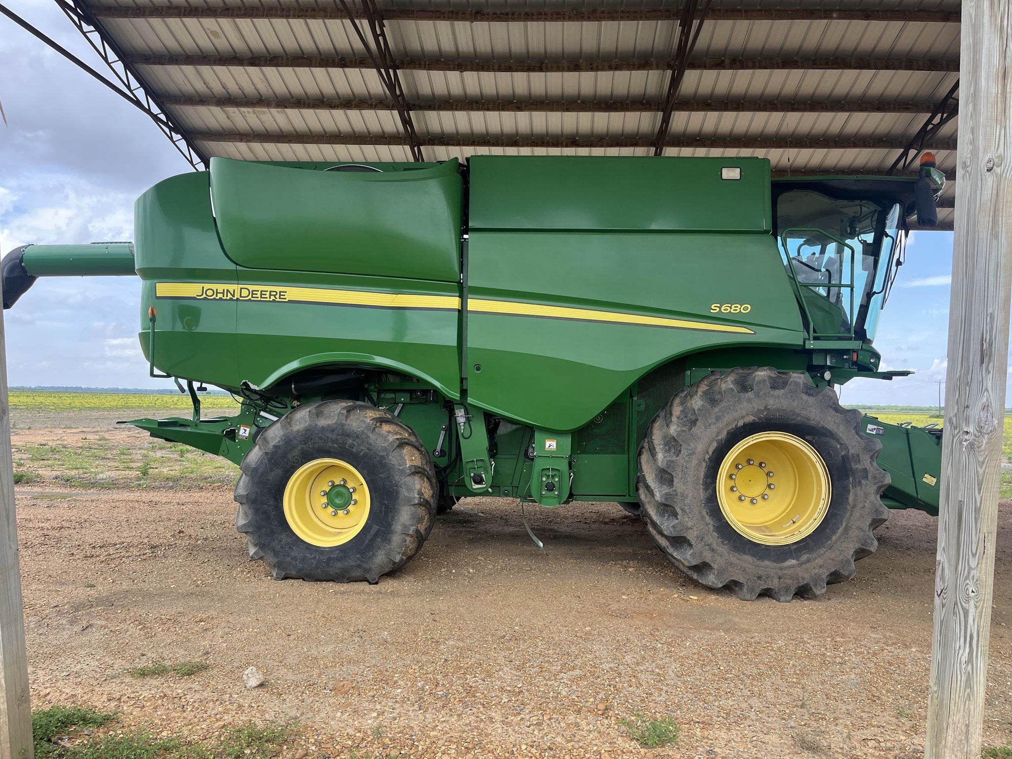 2012 John Deere S680 Image