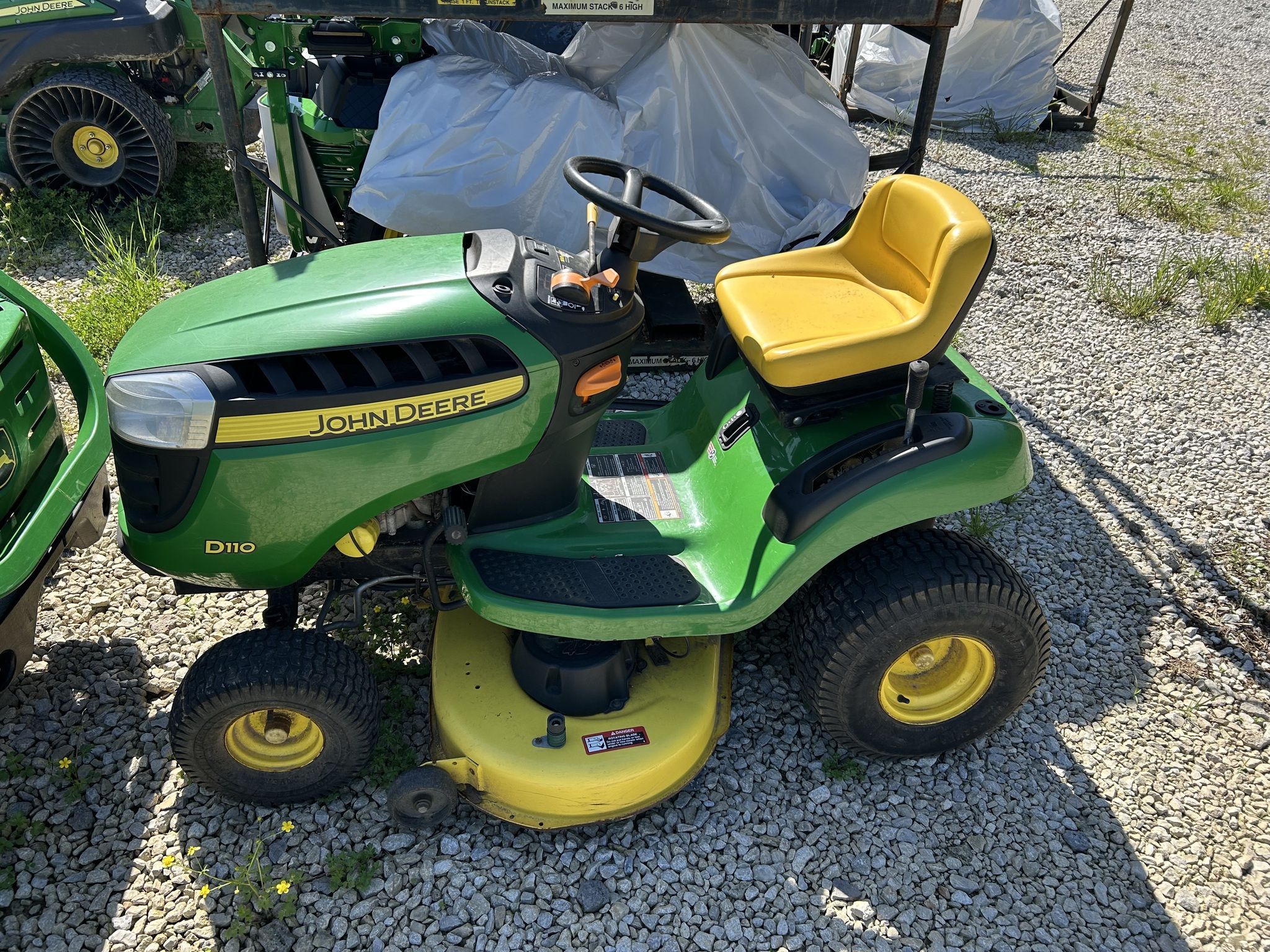 2016 John Deere D110 Image