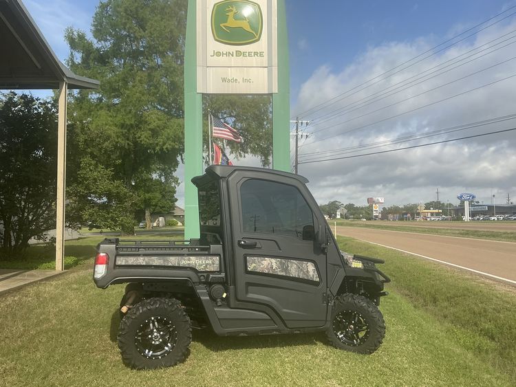 2023 John Deere XUV 835R Image