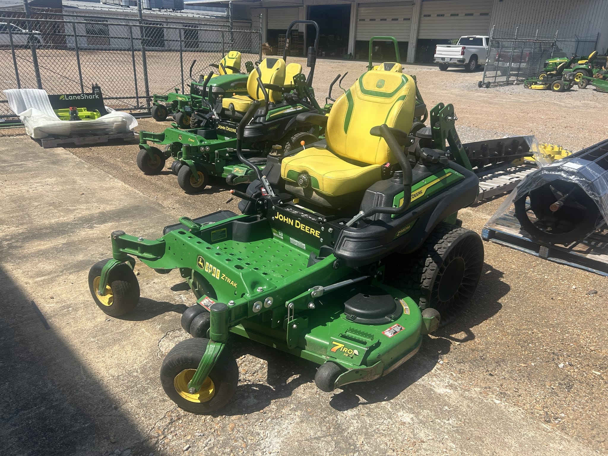 2023 John Deere Z950M Image