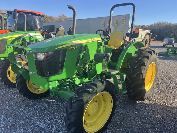 2019 John Deere 5075E Image