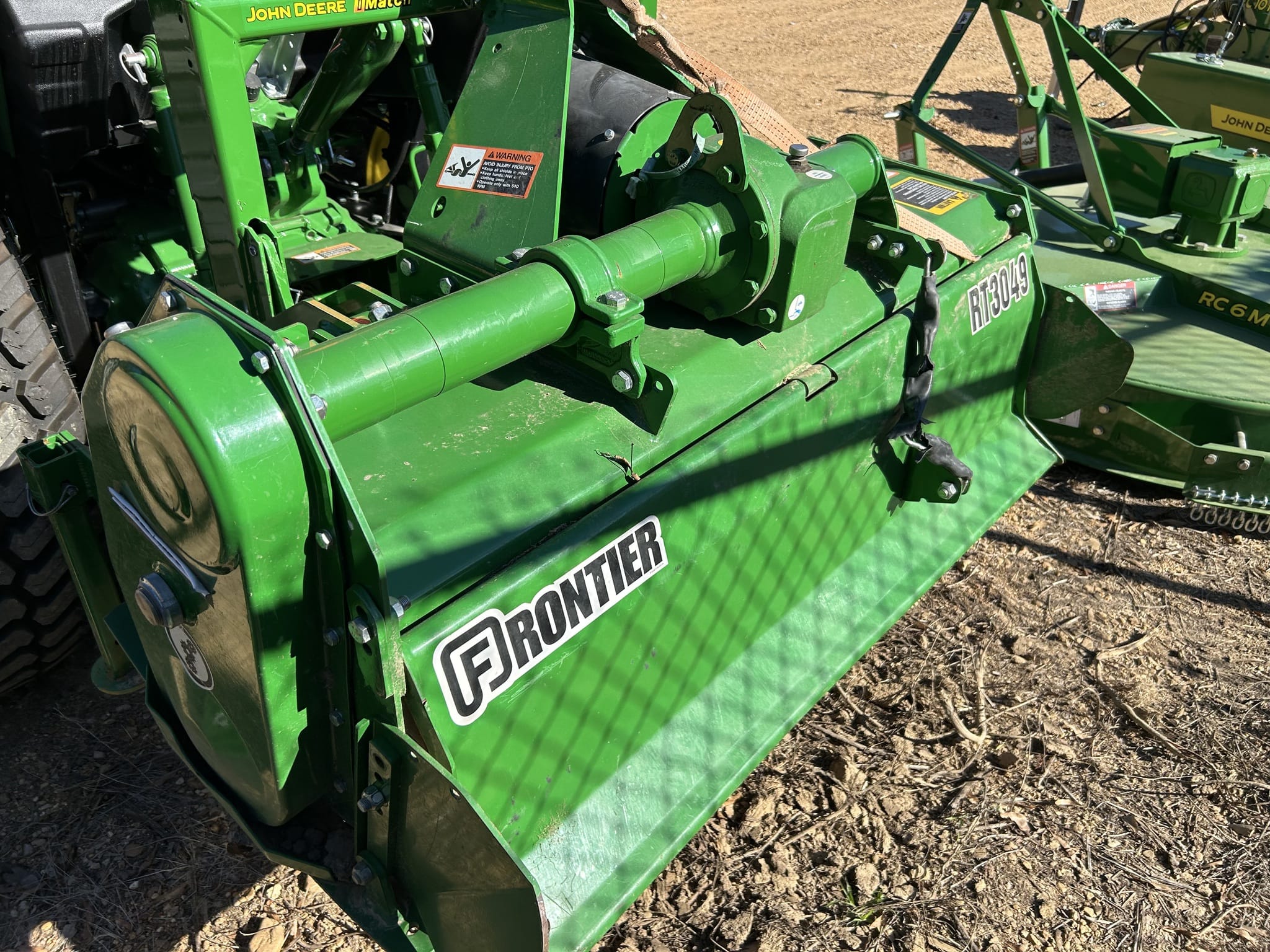 2022 Frontier RT3049 Image