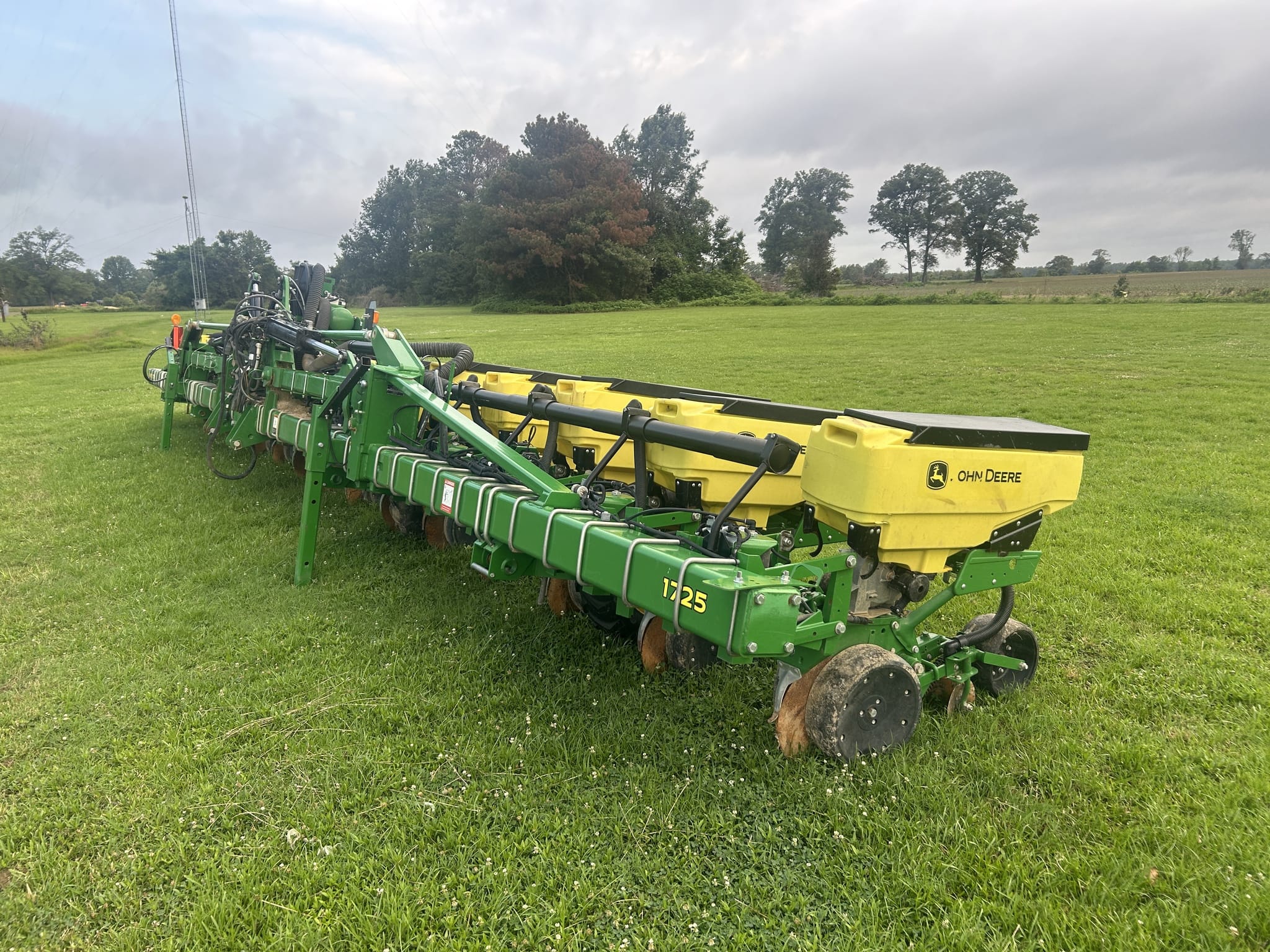 2021 John Deere 1725 Image