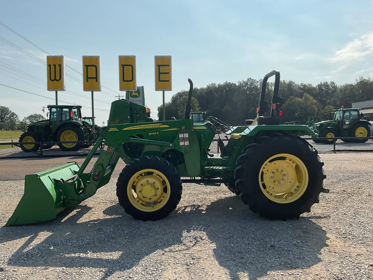 2010 John Deere 5065E Image