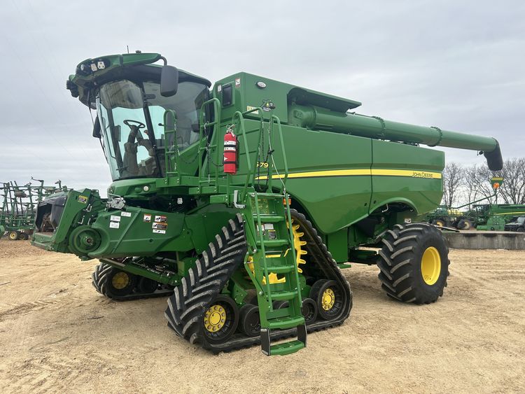2022 John Deere S790 Image