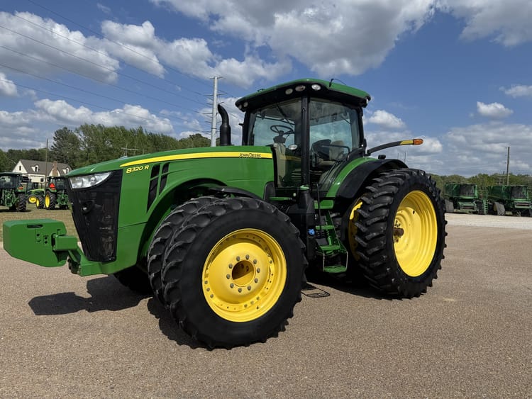 2018 John Deere 8320R Image