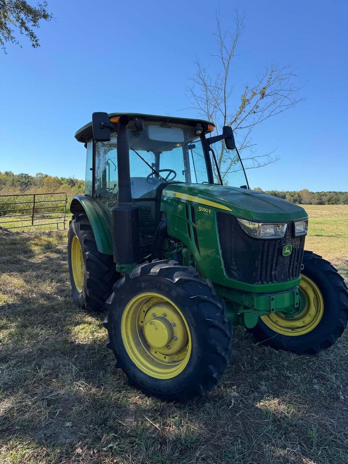 2022 John Deere 5090E Image