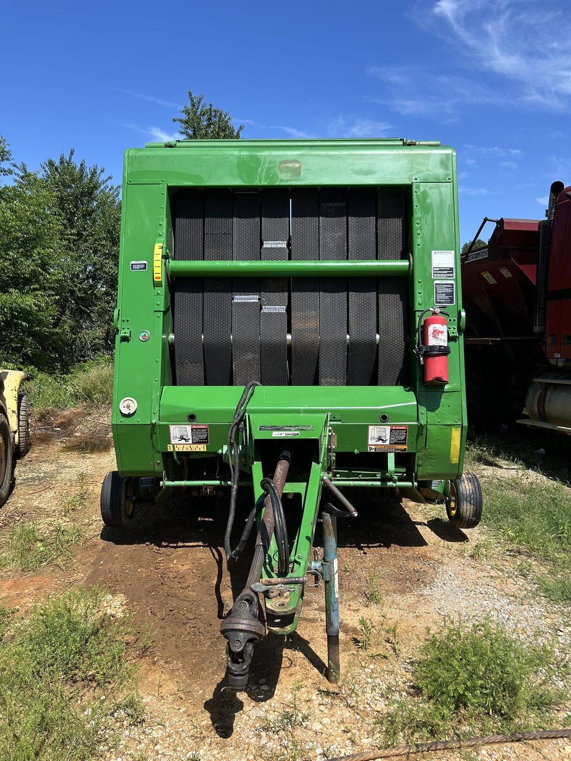 2002 John Deere 567 Image