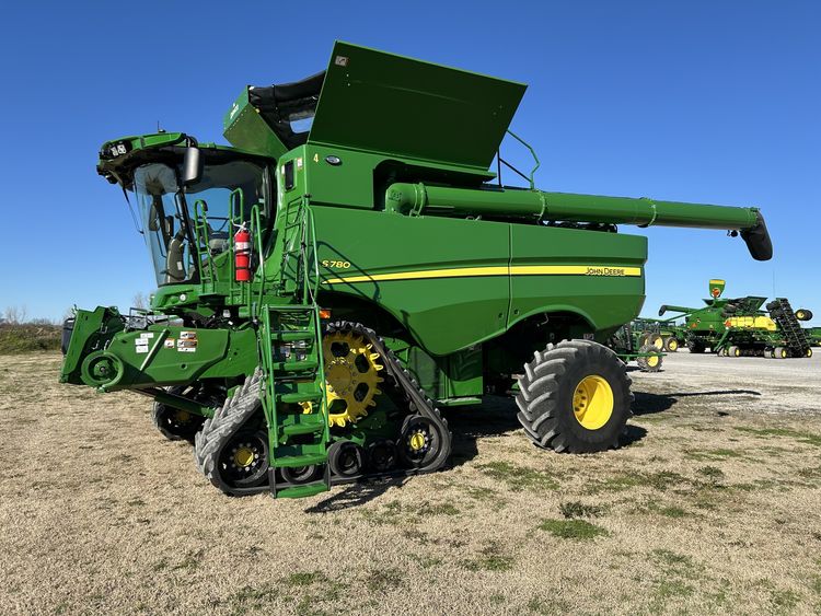 2024 John Deere S780 Image