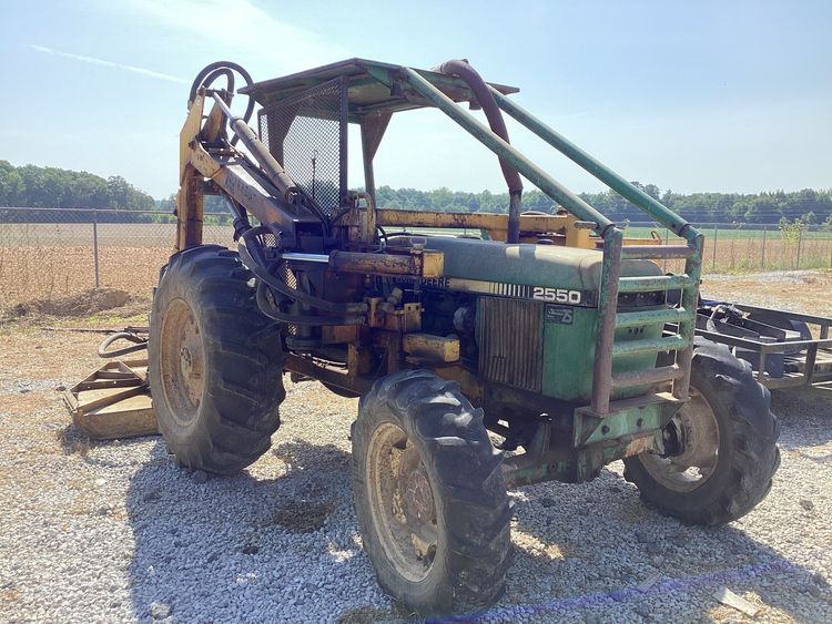 1985 John Deere 2550 Image