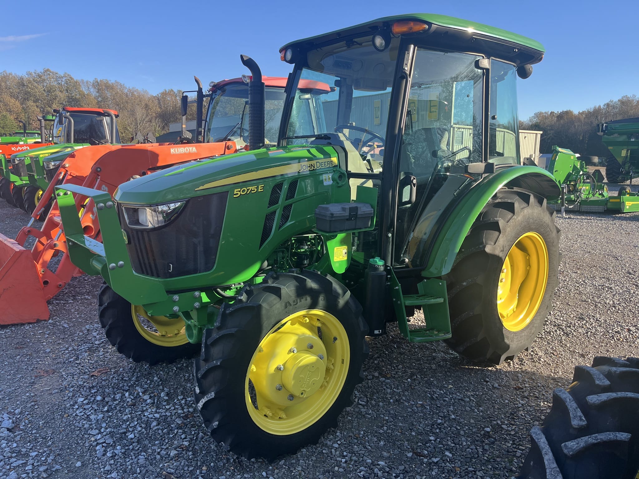 2020 John Deere 5075E Image