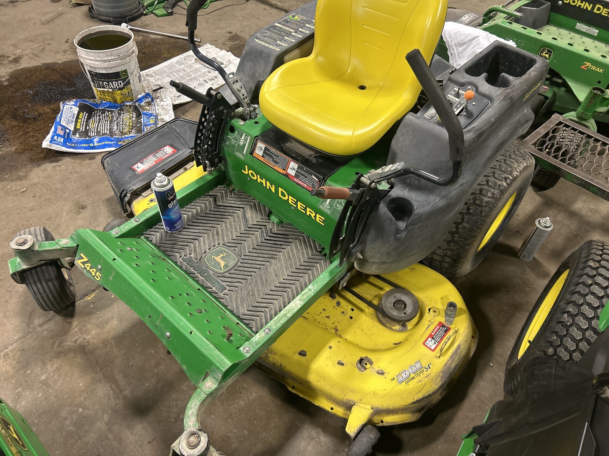 2008 John Deere Z445 Image